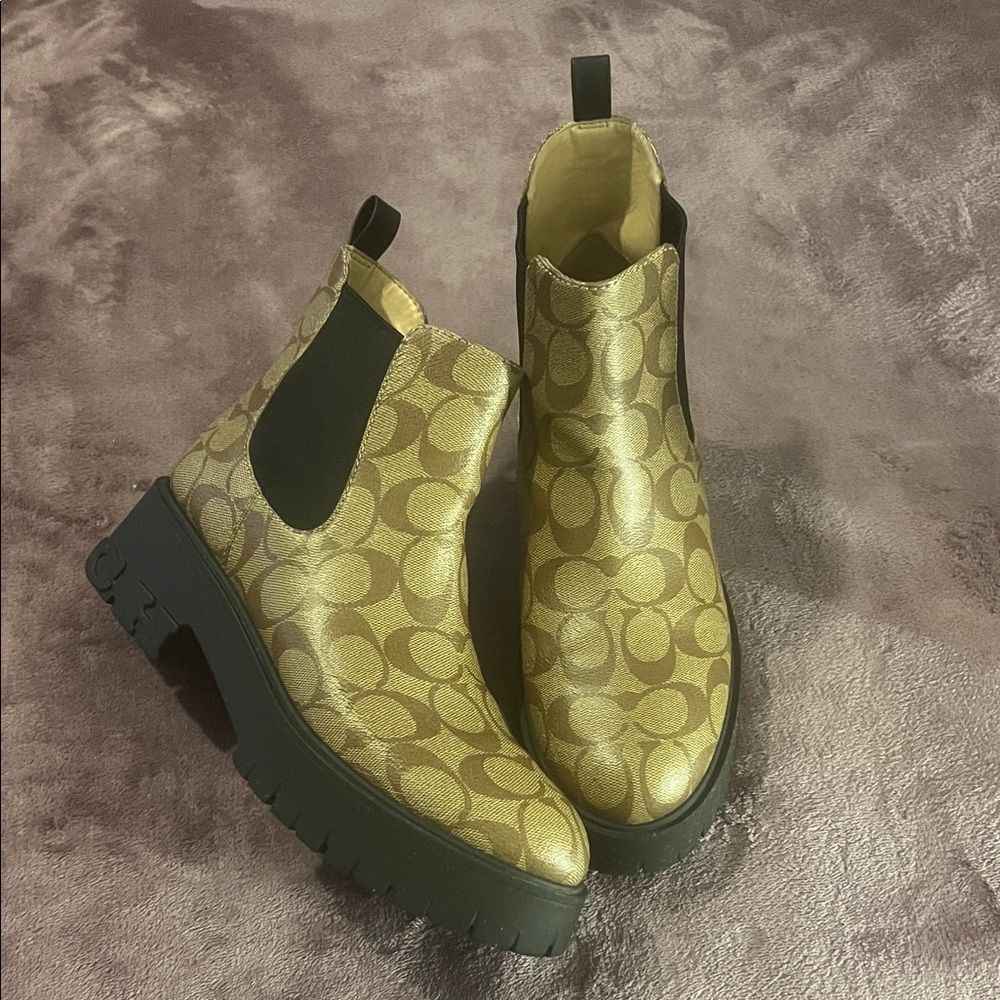 Coach signature boots